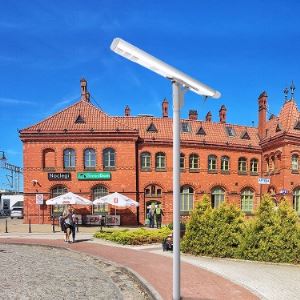 Solar Powered All in One LED Street Light